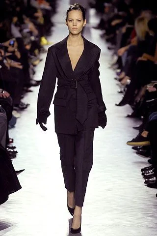 Look 10
